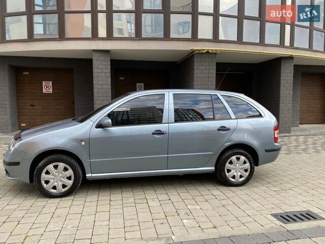 Серый Шкода Фабия, объемом двигателя 1.39 л и пробегом 177 тыс. км за 4800 $, фото 6 на Automoto.ua