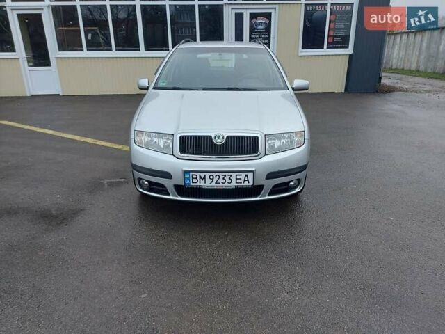 Серый Шкода Фабия, объемом двигателя 1.39 л и пробегом 100 тыс. км за 4700 $, фото 2 на Automoto.ua