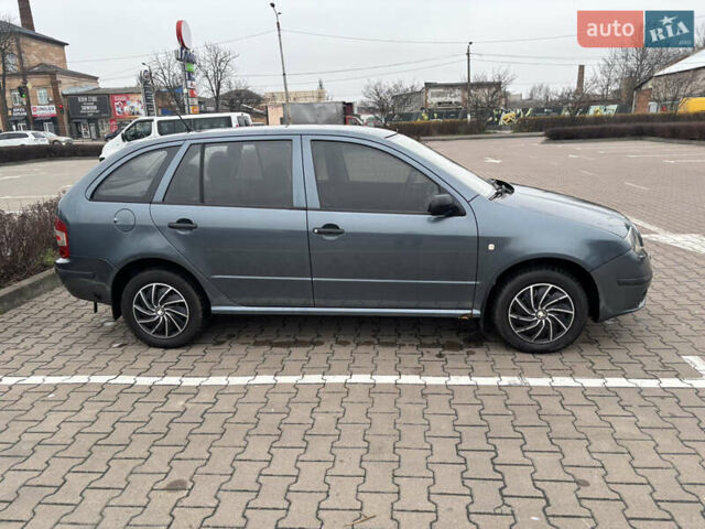 Сірий Шкода Фабія, об'ємом двигуна 1.2 л та пробігом 315 тис. км за 2850 $, фото 6 на Automoto.ua