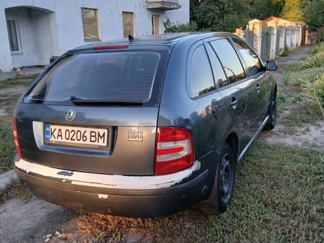 Сірий Шкода Фабія, об'ємом двигуна 1.2 л та пробігом 444 тис. км за 2500 $, фото 4 на Automoto.ua