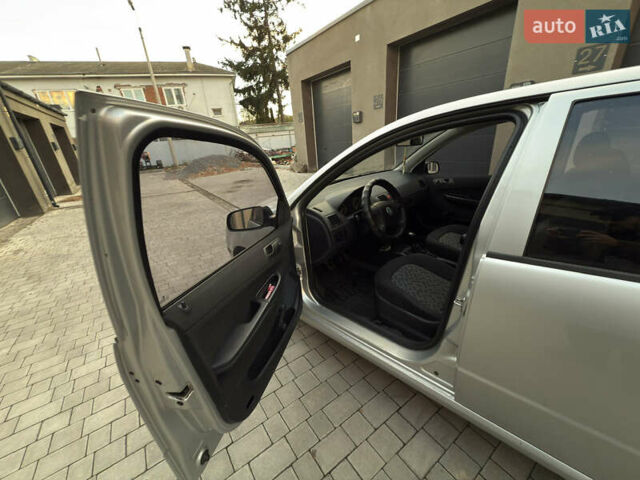 Шкода Фабия 2005 в Каменце-Подольском на Automoto.ua Серый Шкода Фабия, объемом двигателя 1.4 л и пробегом 240 тыс. км за 3850 $, фото 17 на Automoto.ua