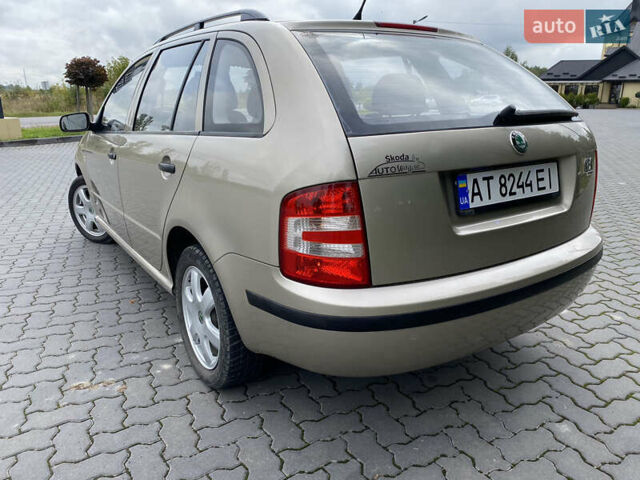 Сірий Шкода Фабія, об'ємом двигуна 1.39 л та пробігом 220 тис. км за 3900 $, фото 3 на Automoto.ua