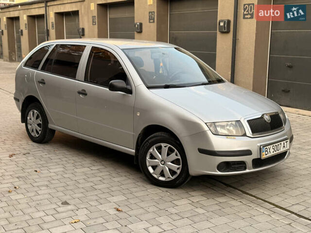 Шкода Фабия 2005 в Каменце-Подольском на Automoto.ua Серый Шкода Фабия, объемом двигателя 1.4 л и пробегом 240 тыс. км за 3850 $, фото 1 на Automoto.ua