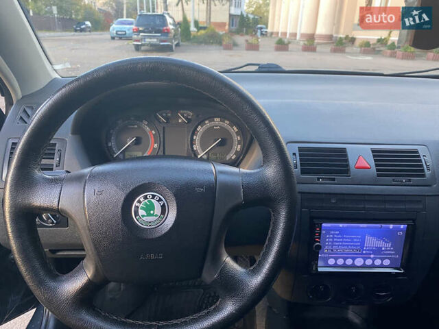 Шкода Фабия 2005 в Калуше на Automoto.ua Серый Шкода Фабия, объемом двигателя 1.2 л и пробегом 200 тыс. км за 2850 $, фото 20 на Automoto.ua