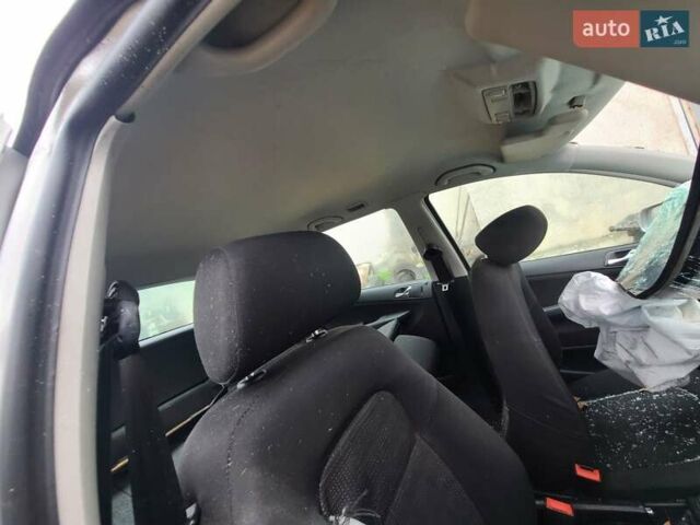 Сірий Шкода Фабія, об'ємом двигуна 1.39 л та пробігом 201 тис. км за 950 $, фото 7 на Automoto.ua
