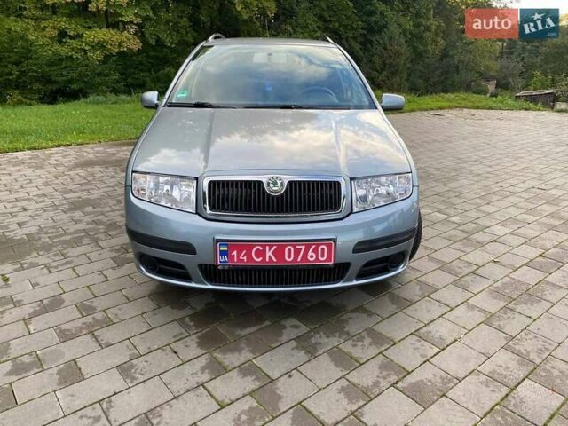 Сірий Шкода Фабія, об'ємом двигуна 1.4 л та пробігом 186 тис. км за 4250 $, фото 1 на Automoto.ua