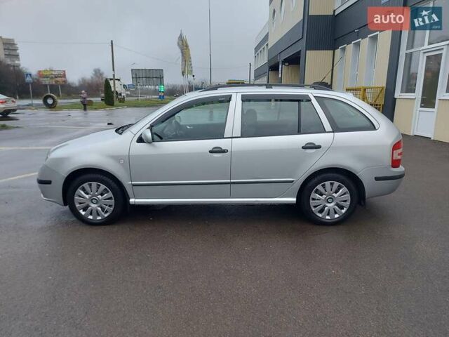 Серый Шкода Фабия, объемом двигателя 1.39 л и пробегом 100 тыс. км за 4700 $, фото 1 на Automoto.ua