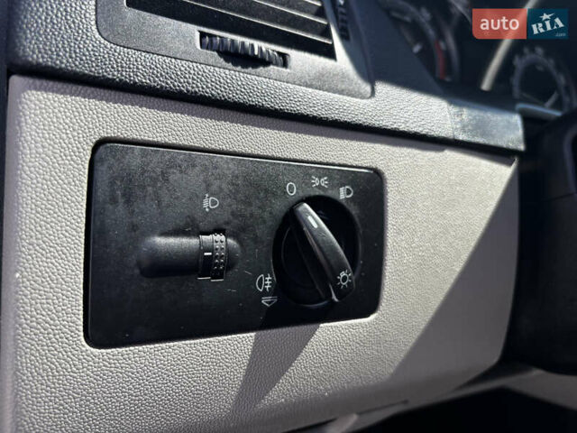 Серый Шкода Фабия, объемом двигателя 1.4 л и пробегом 272 тыс. км за 4500 $, фото 26 на Automoto.ua