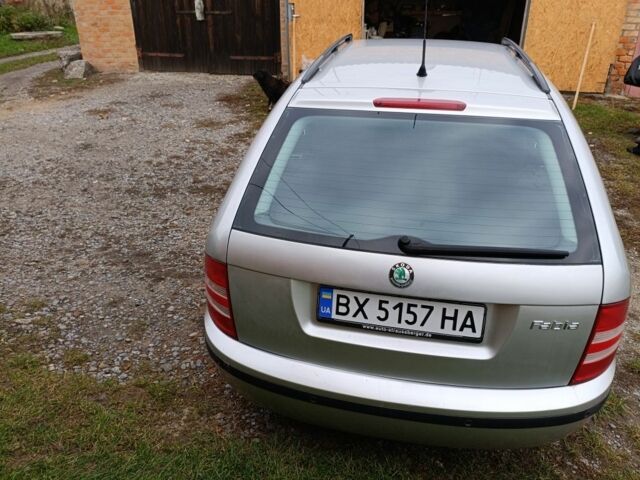 Сірий Шкода Фабія, об'ємом двигуна 1.4 л та пробігом 220 тис. км за 5000 $, фото 1 на Automoto.ua