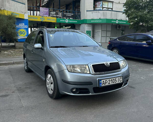 Сірий Шкода Фабія, об'ємом двигуна 1.39 л та пробігом 290 тис. км за 3500 $, фото 9 на Automoto.ua
