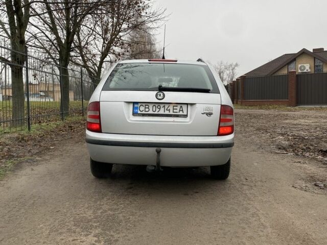 Серый Шкода Фабия, объемом двигателя 1.4 л и пробегом 230 тыс. км за 2800 $, фото 2 на Automoto.ua