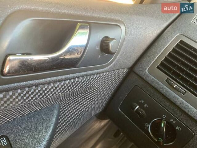 Серый Шкода Фабия, объемом двигателя 1.39 л и пробегом 191 тыс. км за 4550 $, фото 35 на Automoto.ua