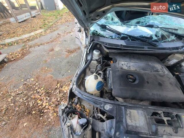 Сірий Шкода Фабія, об'ємом двигуна 1.39 л та пробігом 201 тис. км за 950 $, фото 8 на Automoto.ua