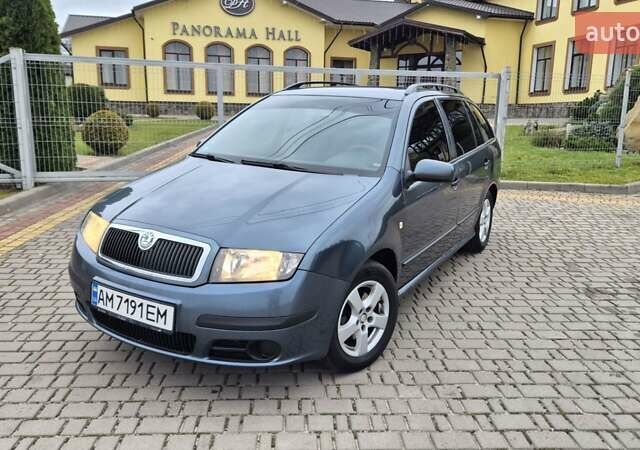 Серый Шкода Фабия, объемом двигателя 1.39 л и пробегом 299 тыс. км за 2999 $, фото 8 на Automoto.ua