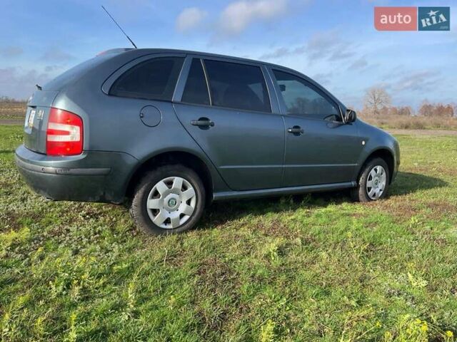 Серый Шкода Фабия, объемом двигателя 1.4 л и пробегом 250 тыс. км за 4499 $, фото 6 на Automoto.ua