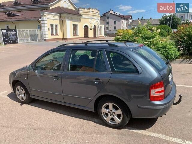 Серый Шкода Фабия, объемом двигателя 1.39 л и пробегом 191 тыс. км за 4550 $, фото 4 на Automoto.ua
