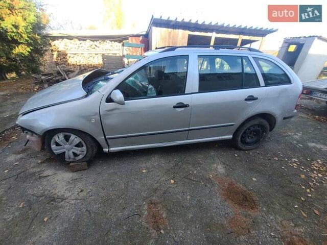 Сірий Шкода Фабія, об'ємом двигуна 1.39 л та пробігом 201 тис. км за 950 $, фото 15 на Automoto.ua