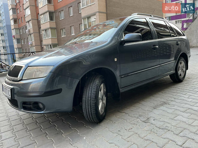 Сірий Шкода Фабія, об'ємом двигуна 1.39 л та пробігом 281 тис. км за 4500 $, фото 9 на Automoto.ua