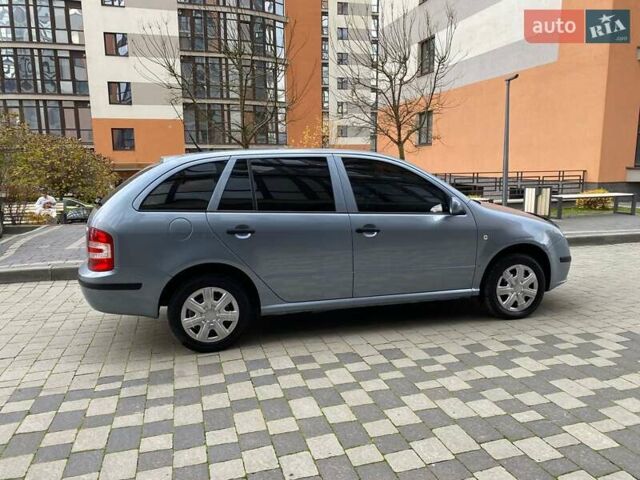 Серый Шкода Фабия, объемом двигателя 1.39 л и пробегом 177 тыс. км за 4800 $, фото 13 на Automoto.ua