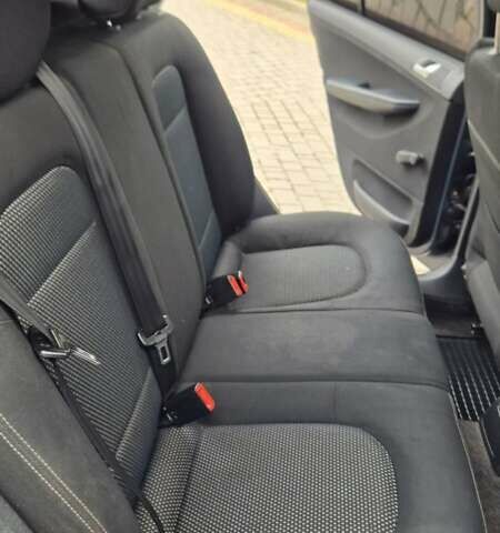 Серый Шкода Фабия, объемом двигателя 1.39 л и пробегом 299 тыс. км за 2999 $, фото 31 на Automoto.ua