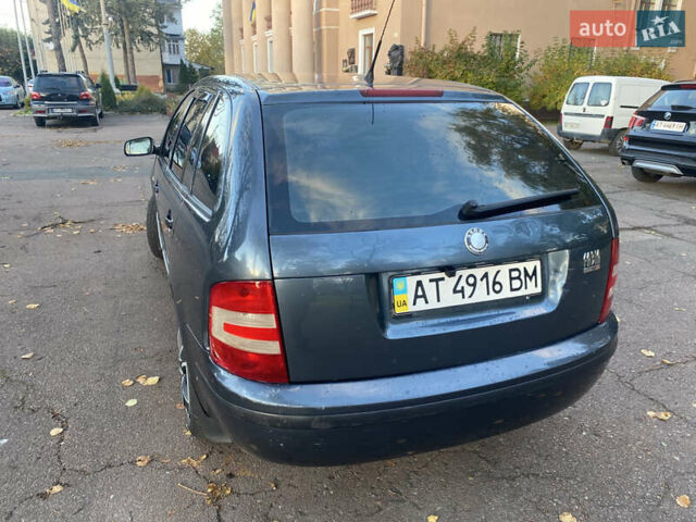 Шкода Фабия 2005 в Калуше на Automoto.ua Серый Шкода Фабия, объемом двигателя 1.2 л и пробегом 200 тыс. км за 2850 $, фото 9 на Automoto.ua