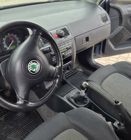 Серый Шкода Фабия, объемом двигателя 1.39 л и пробегом 299 тыс. км за 2999 $, фото 50 на Automoto.ua