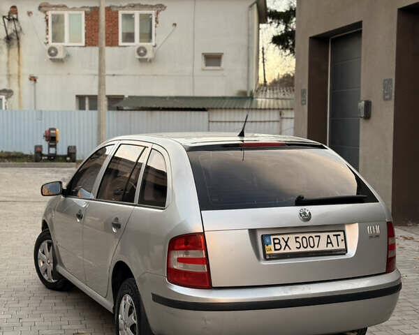 Шкода Фабия 2005 в Каменце-Подольском на Automoto.ua Серый Шкода Фабия, объемом двигателя 1.4 л и пробегом 240 тыс. км за 3850 $, фото 6 на Automoto.ua