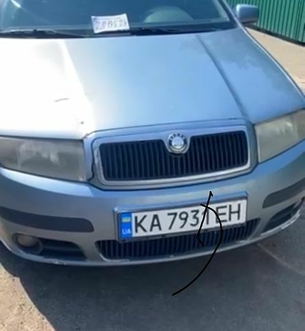 Сірий Шкода Фабія, об'ємом двигуна 1.4 л та пробігом 400 тис. км за 3200 $, фото 4 на Automoto.ua