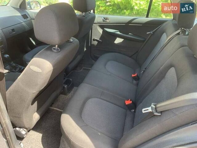 Серый Шкода Фабия, объемом двигателя 1.39 л и пробегом 191 тыс. км за 4550 $, фото 48 на Automoto.ua