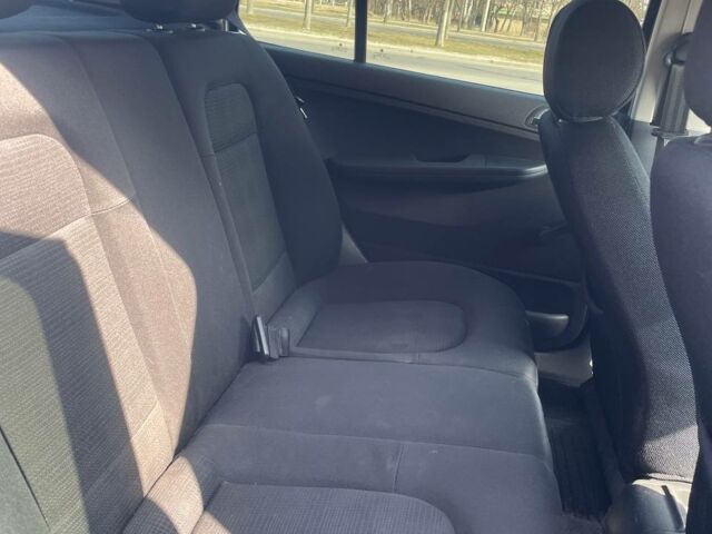 Серый Шкода Фабия, объемом двигателя 1.2 л и пробегом 200 тыс. км за 3700 $, фото 7 на Automoto.ua