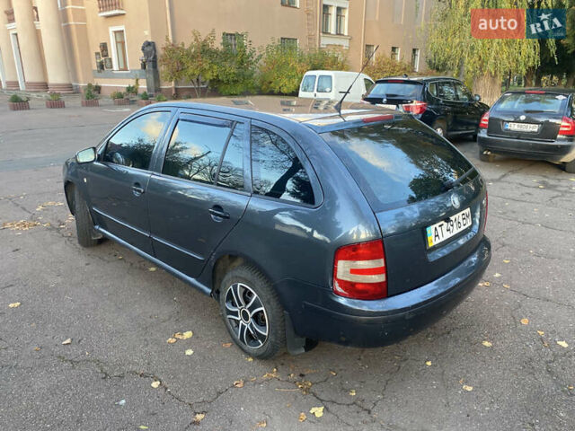 Шкода Фабия 2005 в Калуше на Automoto.ua Серый Шкода Фабия, объемом двигателя 1.2 л и пробегом 200 тыс. км за 2850 $, фото 8 на Automoto.ua