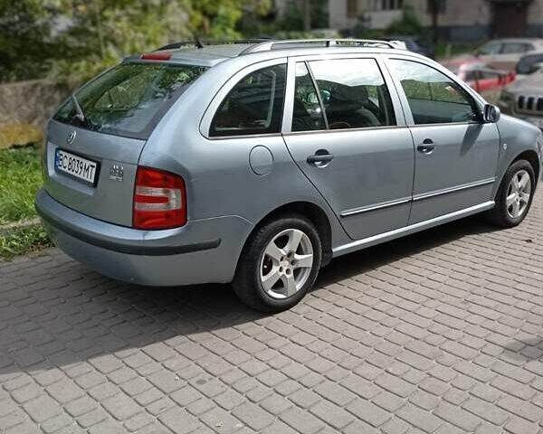 Сірий Шкода Фабія, об'ємом двигуна 1.39 л та пробігом 243 тис. км за 3900 $, фото 3 на Automoto.ua