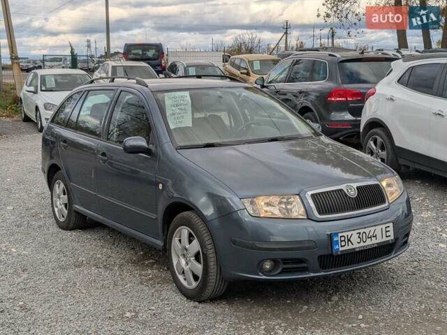 Шкода Фабия 2005 в Ровно на Automoto.ua Серый Шкода Фабия, объемом двигателя 1.39 л и пробегом 180 тыс. км за 3990 $, фото 8 на Automoto.ua