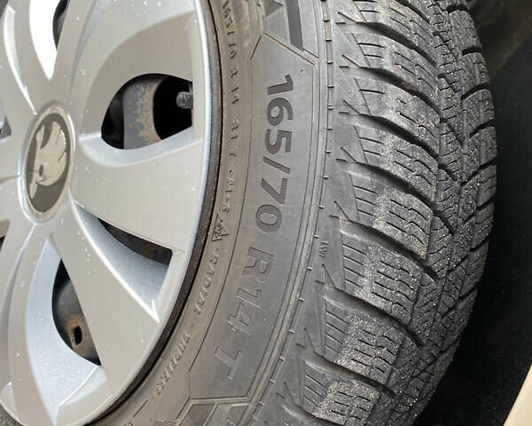 Шкода Фабия 2005 в Ровно на Automoto.ua Серый Шкода Фабия, объемом двигателя 1.39 л и пробегом 230 тыс. км за 4000 $, фото 14 на Automoto.ua