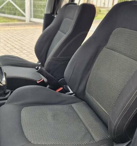 Серый Шкода Фабия, объемом двигателя 1.39 л и пробегом 299 тыс. км за 2999 $, фото 48 на Automoto.ua