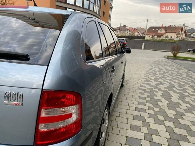 Серый Шкода Фабия, объемом двигателя 1.39 л и пробегом 177 тыс. км за 4800 $, фото 17 на Automoto.ua