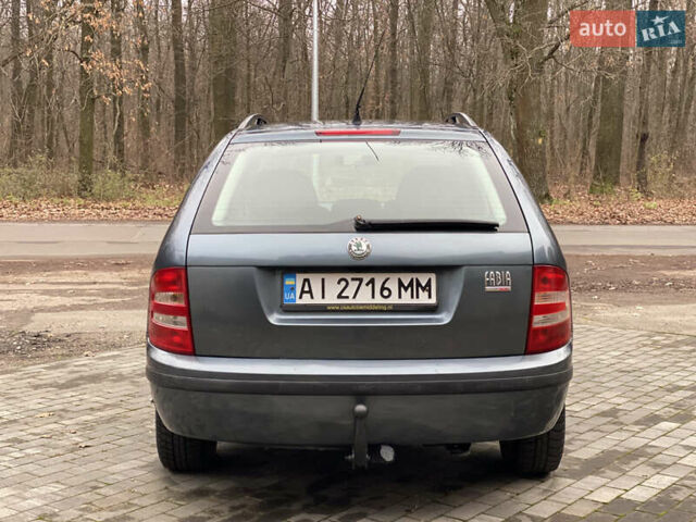 Серый Шкода Фабия, объемом двигателя 1.4 л и пробегом 258 тыс. км за 3950 $, фото 6 на Automoto.ua