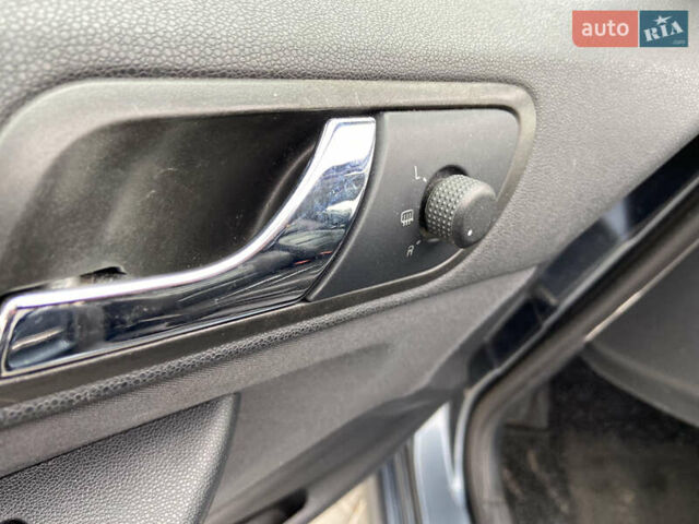 Серый Шкода Фабия, объемом двигателя 1.4 л и пробегом 165 тыс. км за 5450 $, фото 21 на Automoto.ua