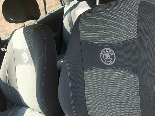 Сірий Шкода Фабія, об'ємом двигуна 0 л та пробігом 280 тис. км за 4800 $, фото 8 на Automoto.ua