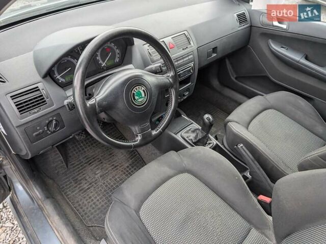 Шкода Фабия 2005 в Ровно на Automoto.ua Серый Шкода Фабия, объемом двигателя 1.39 л и пробегом 180 тыс. км за 3990 $, фото 29 на Automoto.ua
