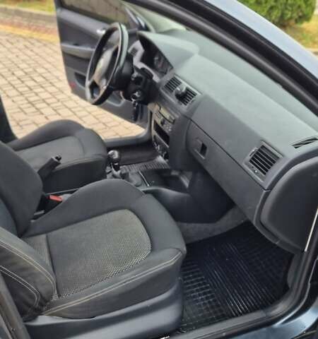 Серый Шкода Фабия, объемом двигателя 1.39 л и пробегом 299 тыс. км за 2999 $, фото 29 на Automoto.ua