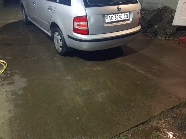 Серый Шкода Фабия, объемом двигателя 1 л и пробегом 207 тыс. км за 3200 $, фото 5 на Automoto.ua