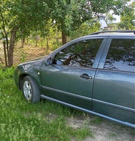 Серый Шкода Фабия, объемом двигателя 1.4 л и пробегом 270 тыс. км за 4250 $, фото 7 на Automoto.ua