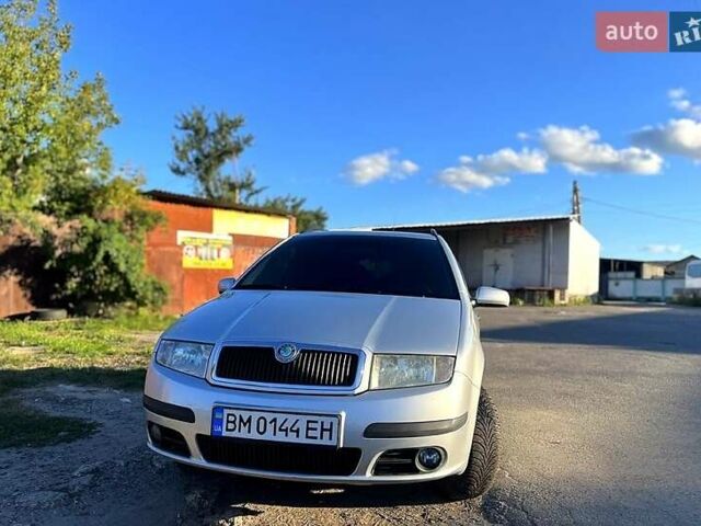 Серый Шкода Фабия, объемом двигателя 1.4 л и пробегом 318 тыс. км за 5000 $, фото 1 на Automoto.ua