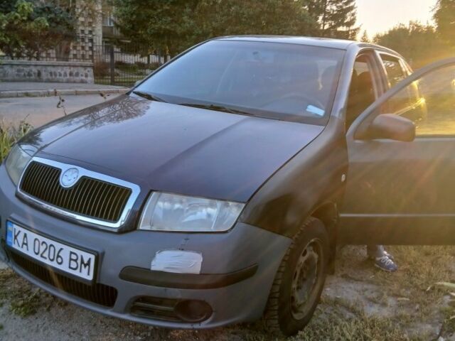 Сірий Шкода Фабія, об'ємом двигуна 1.2 л та пробігом 444 тис. км за 2500 $, фото 6 на Automoto.ua