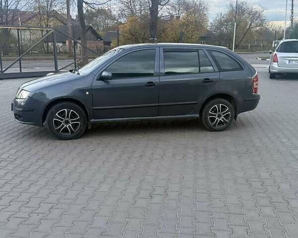 Шкода Фабия 2005 в Ивано-Франковске на Automoto.ua Серый Шкода Фабия, объемом двигателя 1.2 л и пробегом 198 тыс. км за 3100 $, фото 4 на Automoto.ua