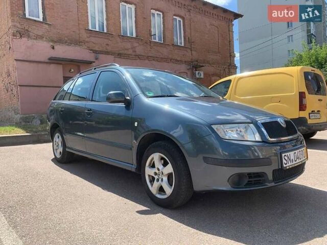 Серый Шкода Фабия, объемом двигателя 1.39 л и пробегом 191 тыс. км за 4550 $, фото 6 на Automoto.ua