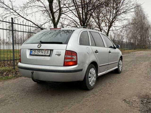 Серый Шкода Фабия, объемом двигателя 1.4 л и пробегом 230 тыс. км за 2800 $, фото 3 на Automoto.ua