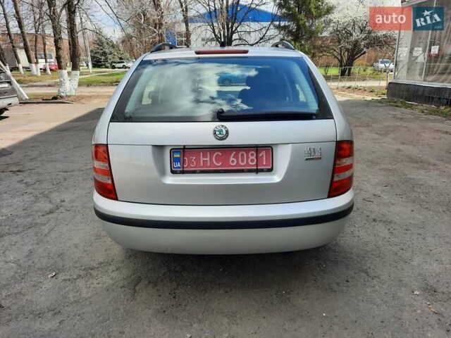 Сірий Шкода Фабія, об'ємом двигуна 1.4 л та пробігом 197 тис. км за 5100 $, фото 3 на Automoto.ua