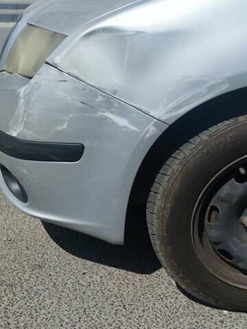 Серый Шкода Фабия, объемом двигателя 1.2 л и пробегом 234 тыс. км за 3000 $, фото 3 на Automoto.ua